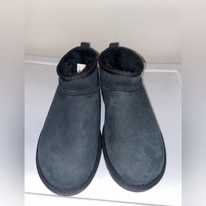 Ugg ultra mini classic boot